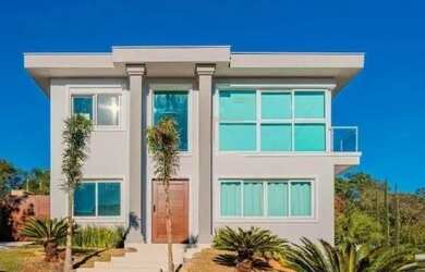 Imagem: A casa em condomínio possui 3 Dormitórios, 5 Banheiros, 5