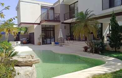 Imagem: A casa em condomínio possui 3 Dormitórios, 5 Banheiros, 5