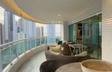 Imagem: O apartamento possui 3 Dormitórios, 5 Banheiros, 3 Vagas na