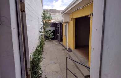 Imagem: O terreno possui 140m² de Área e está localizado em Vila