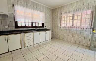 Imagem 9: Casa térrea com a melhor localização em Atibaia! Bairro nobre!