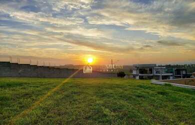 Imagem: O terreno possui 612m² de Área e está localizado em Piedade