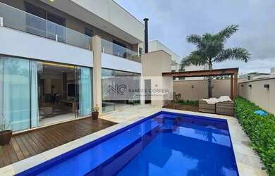 Imagem: A casa em condomínio possui 3 Dormitórios, 5 Banheiros, 4