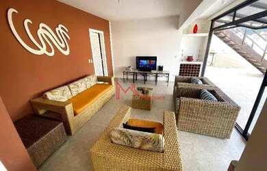 Imagem: O apartamento possui 4 Dormitórios, 1 Banheiro, 1 Vaga na garagem