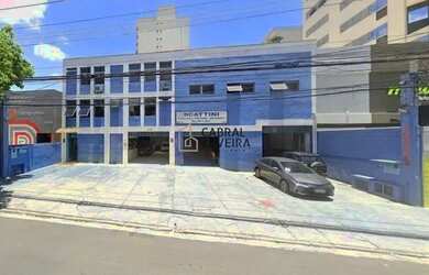 Imagem: O depósito possui 5 Vagas na garagem, 800m² de Área e está