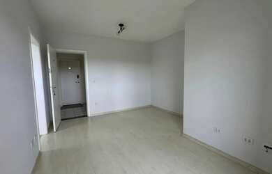 Imagem: O apartamento possui 2 Dormitórios, 1 Banheiro, 5 Vagas na