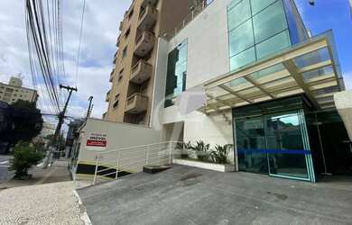 Imagem: O depósito possui 5 Vagas na garagem, 600m² de Área e está