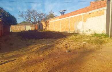 Imagem: O terreno possui 200m² de Área e está localizado em Ceilândia