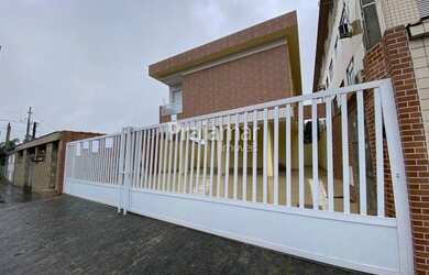 Imagem: A casa possui 2 Dormitórios, 1 Banheiro, 1 Vaga na garagem