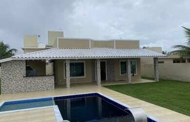 Imagem: A casa em condomínio possui 4 Dormitórios, 5 Banheiros, 2