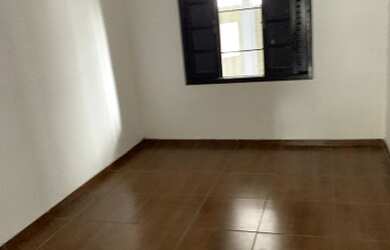 Imagem 9: VARGEM GRANDE PAULISTA - Casa Padrão - Portão Vermelho