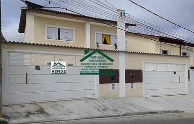 Imagem: A casa possui 2 Dormitórios, 1 Banheiro, 2 Vagas na garagem