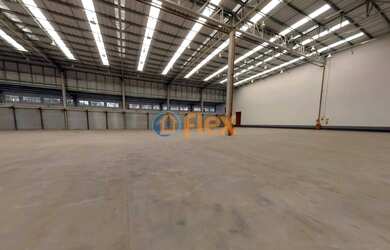 Imagem: O depósito possui 4 Vagas na garagem e 1388m² de Área e está