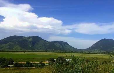 Imagem: O terreno possui 450m² de Área e está localizado em Sampaio