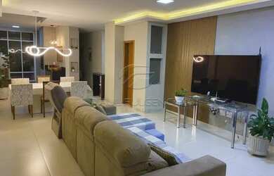 Imagem: A casa possui 3 Dormitórios, 3 Banheiros, 2 Vagas na garagem