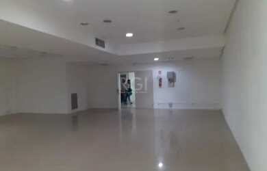 Imagem: O depósito possui 414m² de Área e está localizado em Navegantes