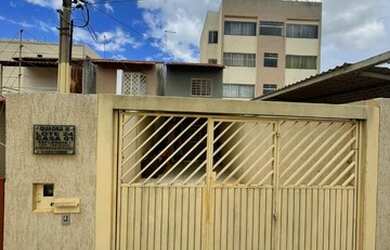 Imagem: A casa em condomínio possui 2 Dormitórios, 2 Banheiros, 2