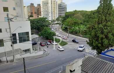 Imagem: A kitnet possui 1 Dormitório, 1 Banheiro, 1 Vaga na garagem