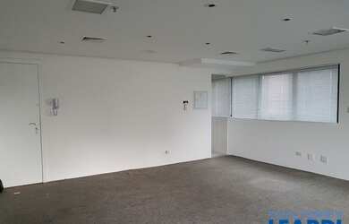 Imagem: O depósito possui 45m² de Área e está localizado em Vila