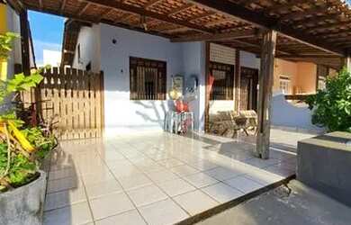 Imagem: A casa em condomínio possui 3 Dormitórios, 2 Banheiros, 2