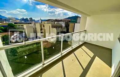 Imagem: O apartamento possui 3 Dormitórios, 2 Banheiros, 1 Vaga na