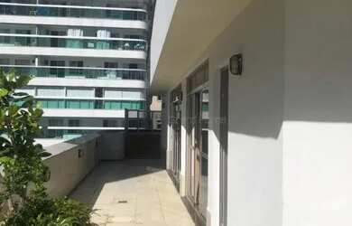 Imagem: O apartamento possui 5 Dormitórios, 5 Banheiros, 3 Vagas na