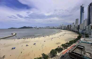 Imagem 4: ARC DE TRIOMPHE - APARTAMENTO FRENTE MAR COM 03 SUÍTES EM BALNEÁRIO...