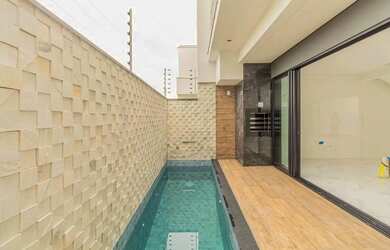 Imagem 4: Sobrado Geminado com 3 suíte(s) à venda no bairro SAGUACU em JOINVILLE, por R$ 1.490.000.0