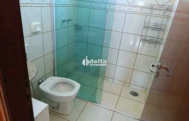 Imagem 10: Casa residencial com 5 quartos sendo 2 suítes disponível para locação...