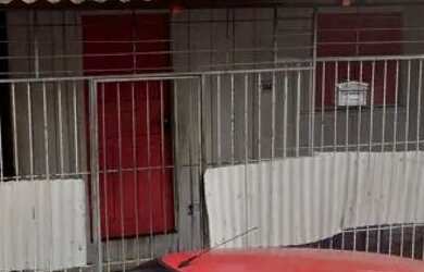 Imagem: A casa possui 2 Dormitórios, 2 Banheiros, 1 Vaga na garagem