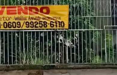 Imagem: O terreno possui 262m² de Área e está localizado em Adrianópolis