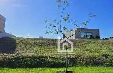 Imagem: O terreno possui 700m² de Área e está localizado em Santa