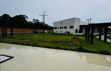 Imagem: O terreno possui 250m² de Área e está localizado em Coroado