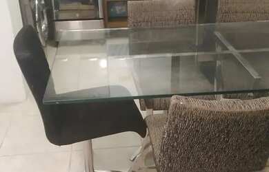 Imagem: O apartamento possui 1 Dormitório, 1 Banheiro, 1 Vaga na garagem