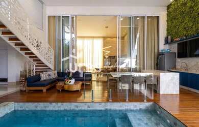 Imagem: A casa em condomínio possui 4 Dormitórios, 5 Banheiros, 4