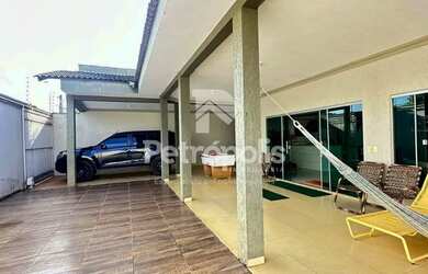 Imagem 4: Casa na 704 Sul com 4 quartos, piscina em 2 lotes por R$ 1.100.000,00