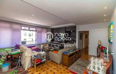 Imagem: O apartamento possui 4 Dormitórios, 5 Banheiros, 1 Vaga na