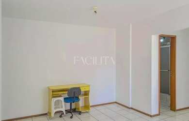 Imagem 4: Apartamento com 2 quartos no bairro Carvoeira, Florianópolis