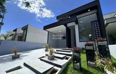 Imagem: A casa em condomínio possui 3 Dormitórios, 2 Banheiros, 3