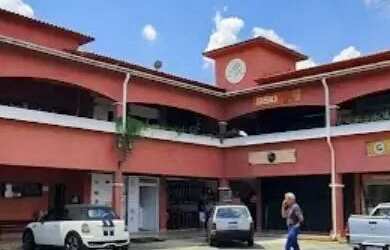 Imagem: O depósito possui 30m² de Área e está localizado em Granja