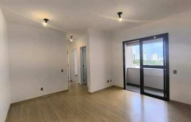 Imagem: O apartamento possui 1 Dormitório, 1 Banheiro, 1 Vaga na garagem