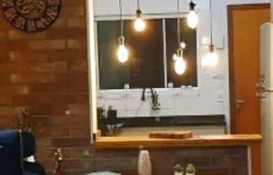 Imagem: A casa em condomínio possui 2 Dormitórios, 2 Banheiros, 2