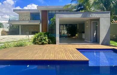 Imagem: A casa em condomínio possui 5 Dormitórios, 5 Banheiros, 4