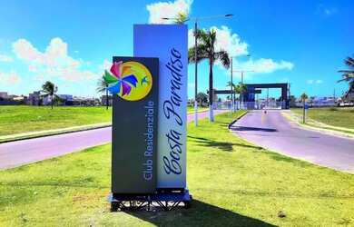 Imagem: A casa em condomínio possui 4 Dormitórios, 3 Banheiros, 5