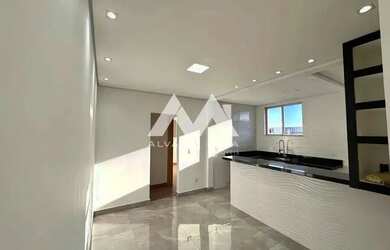 Imagem: O apartamento possui 3 Dormitórios, 1 Banheiro, 1 Vaga na garagem