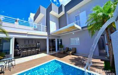 Imagem: A casa em condomínio possui 3 Dormitórios, 4 Banheiros, 4