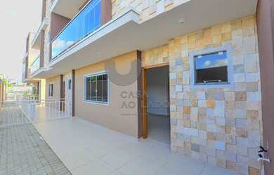 Imagem: A casa possui 3 Dormitórios, 3 Banheiros, 2 Vagas na garagem