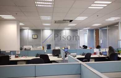 Imagem: O depósito possui 255m² de Área e está localizado em Barra