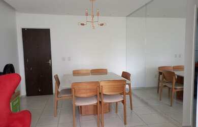 Imagem: O apartamento possui 3 Dormitórios, 1 Banheiro, 1 Vaga na garagem