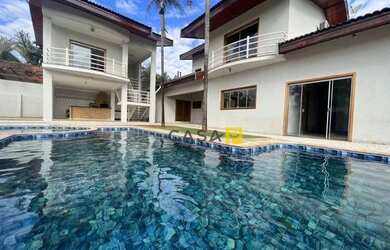 Imagem: A casa em condomínio possui 3 Dormitórios, 2 Banheiros, 5